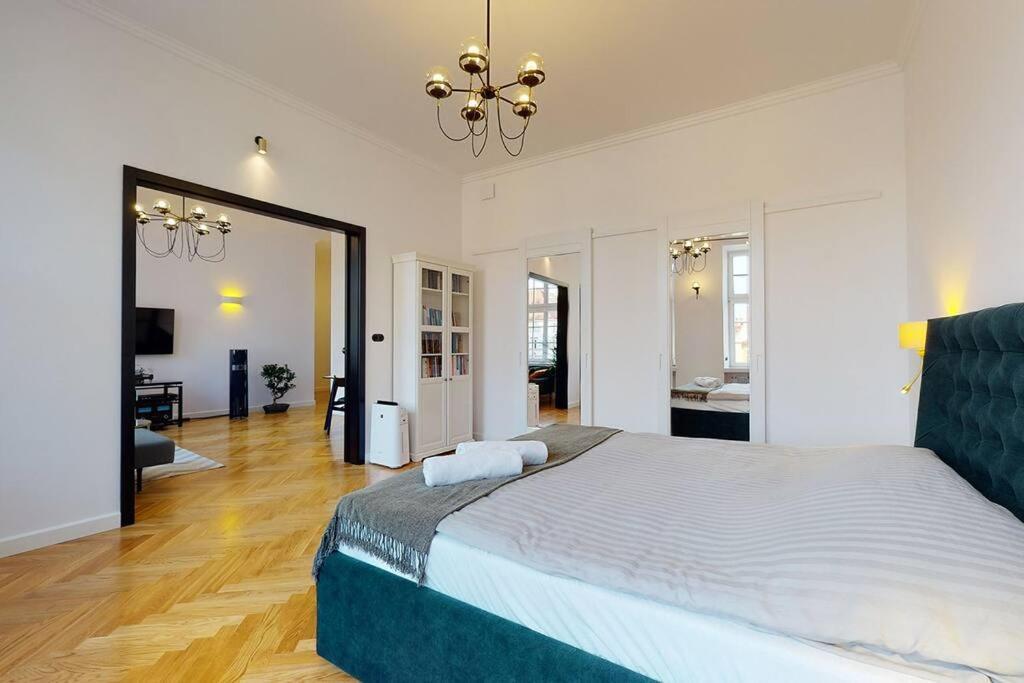 Big Modern Apart - Market Square - Nice View - Next To Town Hall Apartamento Breslavia Exterior foto