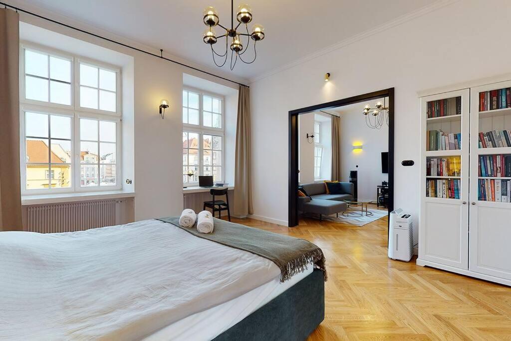 Big Modern Apart - Market Square - Nice View - Next To Town Hall Apartamento Breslavia Exterior foto